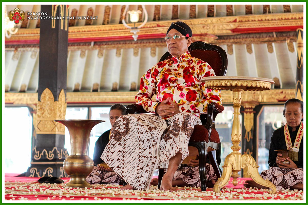 Batik Larangan: Ketika Kain Bukan Sekadar Motif, tapi Aturan Hidup di Keraton